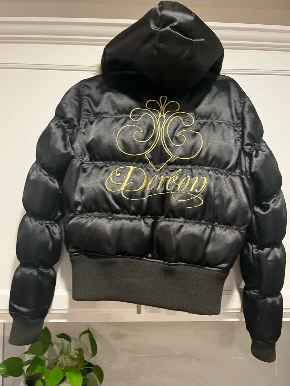 Dereon Y2K black Quilted Hooded Puffer Jacket with Gold Embroidery